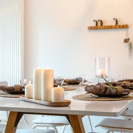 Beautifully Renovated Holiday Home In A Top Location Near The Sea And The Beach