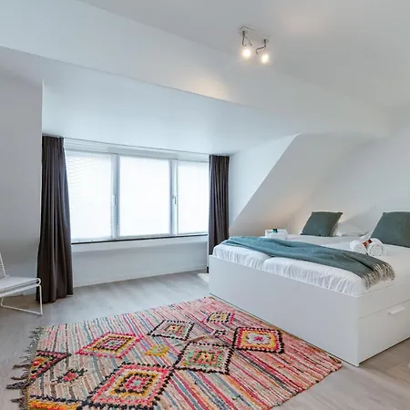 Beautifully Renovated Holiday Home In A Top Location Near The Sea And The Beach Holiday home Ostend